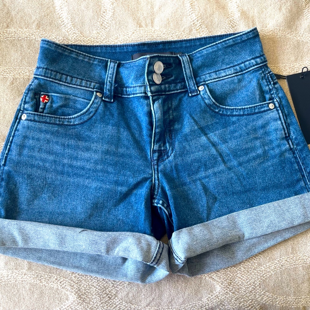 NWT! HUDSON Croxley roll up Jean Shorts